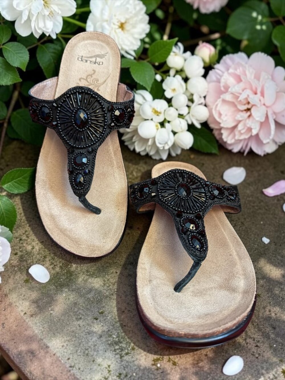 Dansko Pamela Black Jeweled Leather Thong Sandals Sz 39 (8.5)